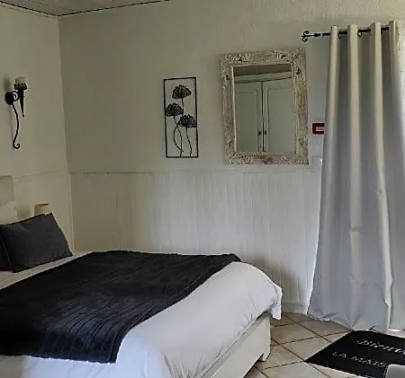 Lamaisonxv Couette-café 3*